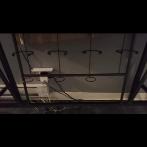 Table - Picture 3 of 5